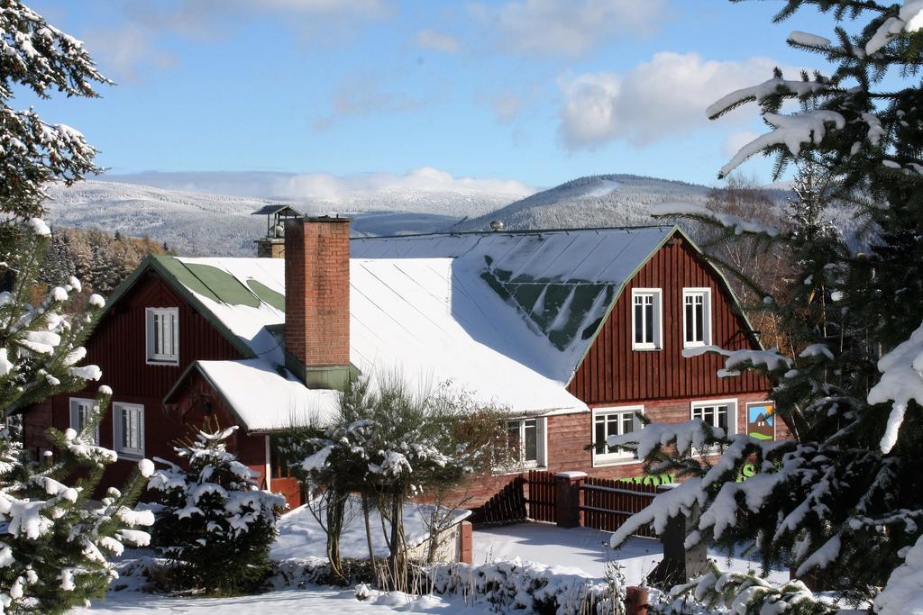 Rodinny Hotel Kaiser Desná Eksteriør bilde